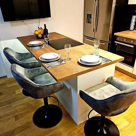 Rooftop Apartman Zára